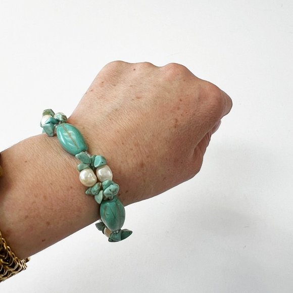 Turquoise and Pearl Beaded Bracelet with Sterling Silver Clasp